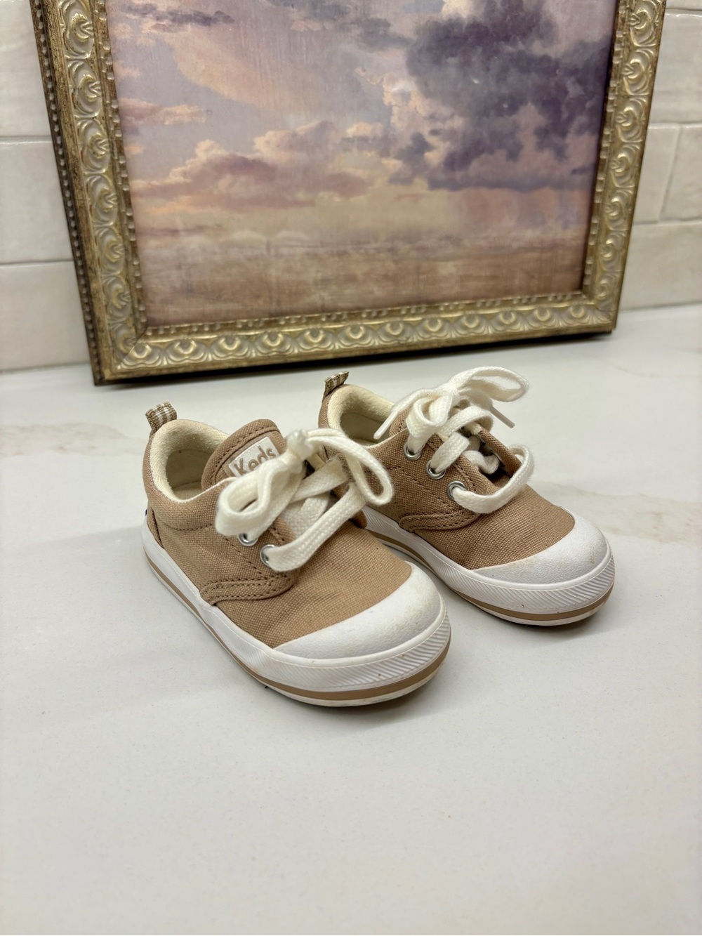 Keds Kids Canvas Lace-Up Sneakers in Beige and White Size C4